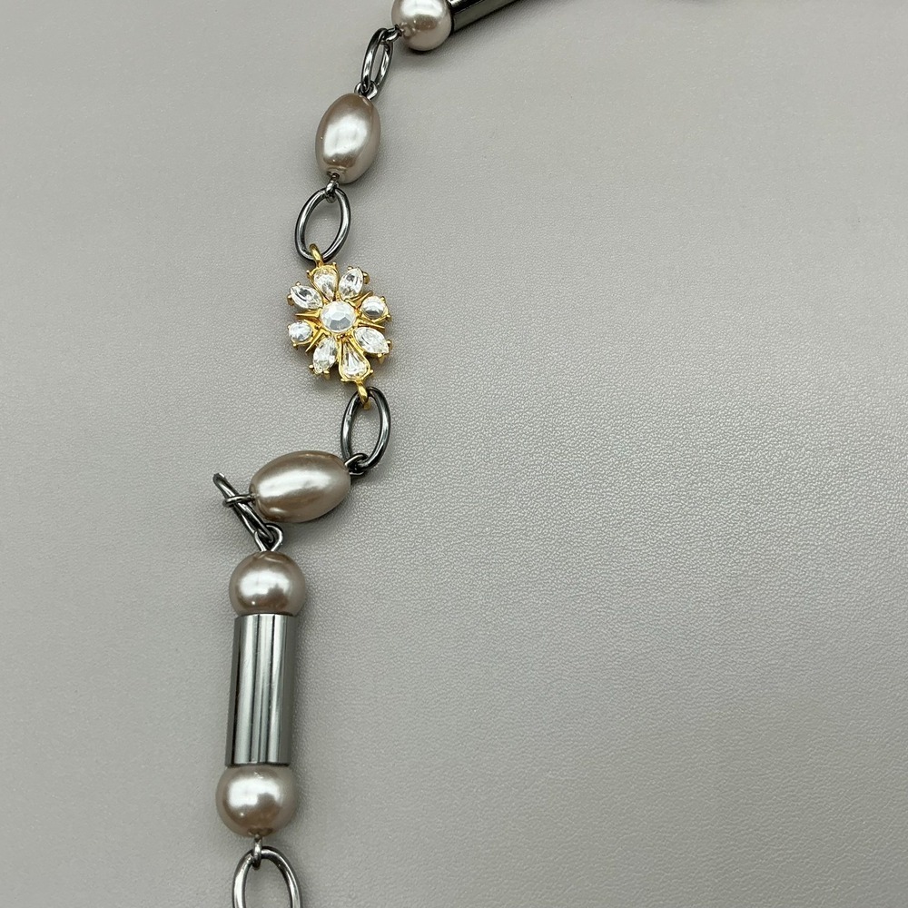 Lia Sophia Gunmetal Faux Pearl Crystal Floral Station Necklace Retired 28 Inch - Picture 8 of 9